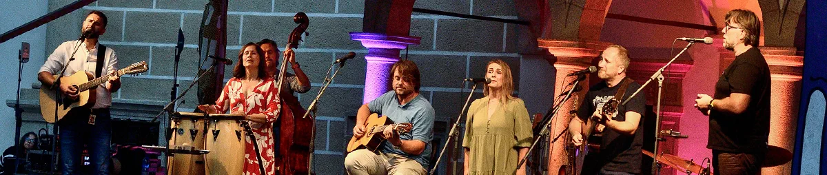 <div class=cas_slider>Čtvrtek 11. 12. 2025 19:30</div><div class=kapely_slider><a href="https://www.marien.cz/" target="_blank">Marien</a></div><div class=rez><a href=vstupenky/?ch=2544 title=Koupit>vstupenky</a></div>